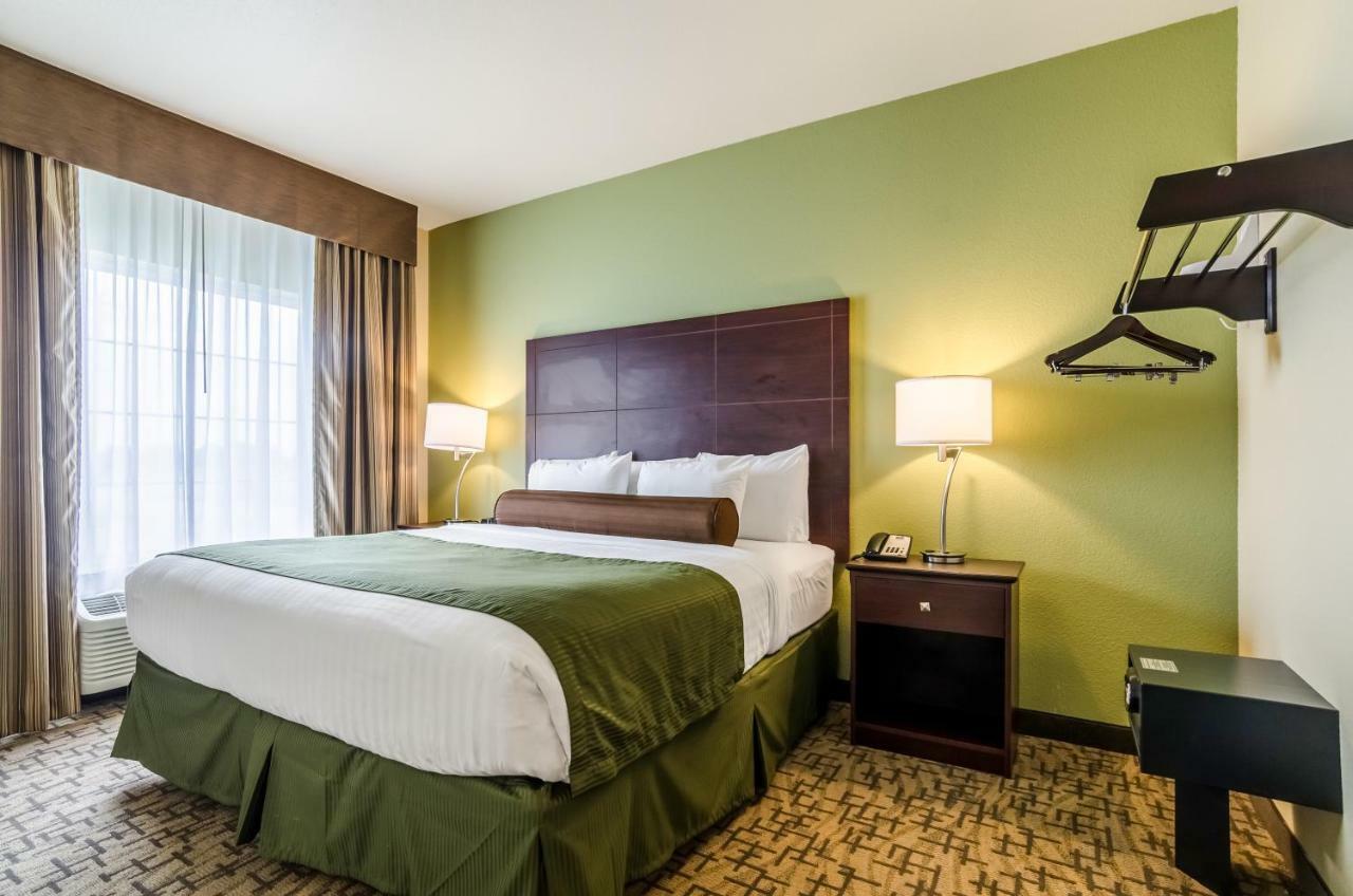 Cobblestone Hotel & Suites - Маккук Екстер'єр фото